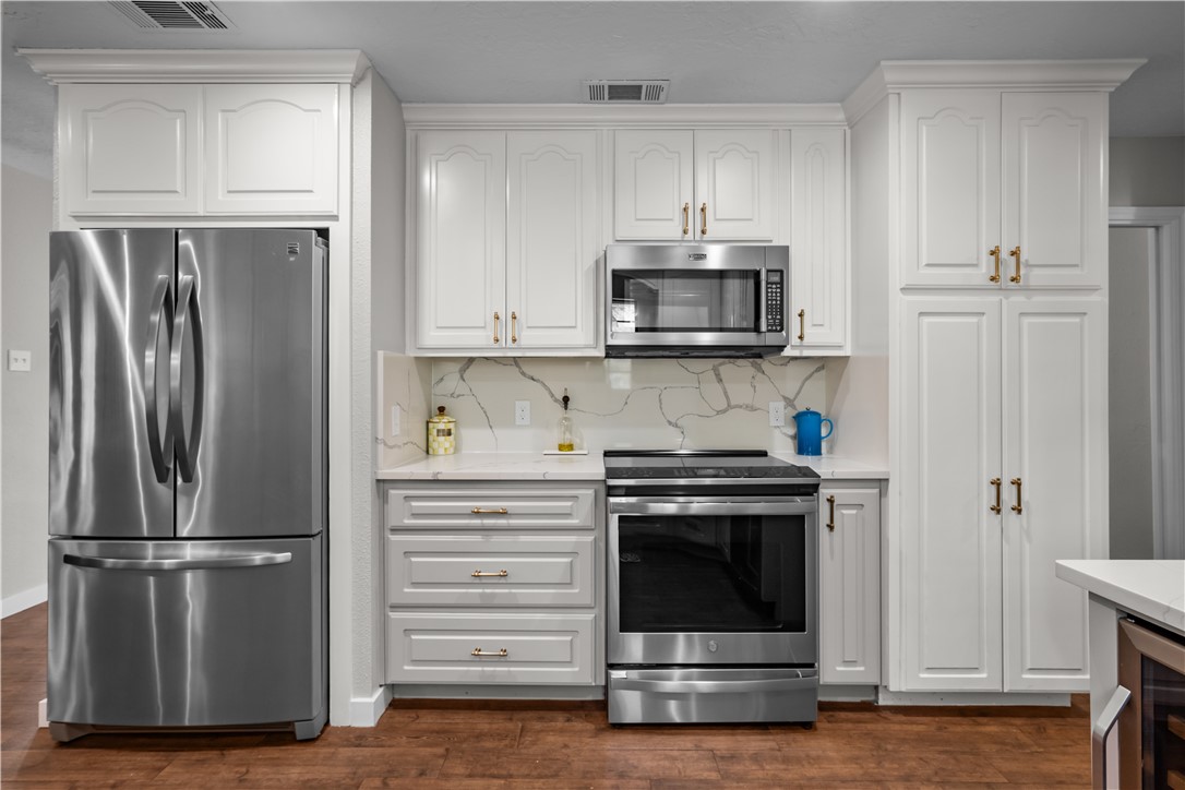 9006 Kingswood Place Pl, Woodway, Texas image 14