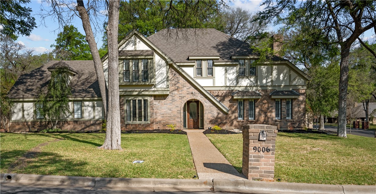 9006 Kingswood Place Pl, Woodway, Texas image 1