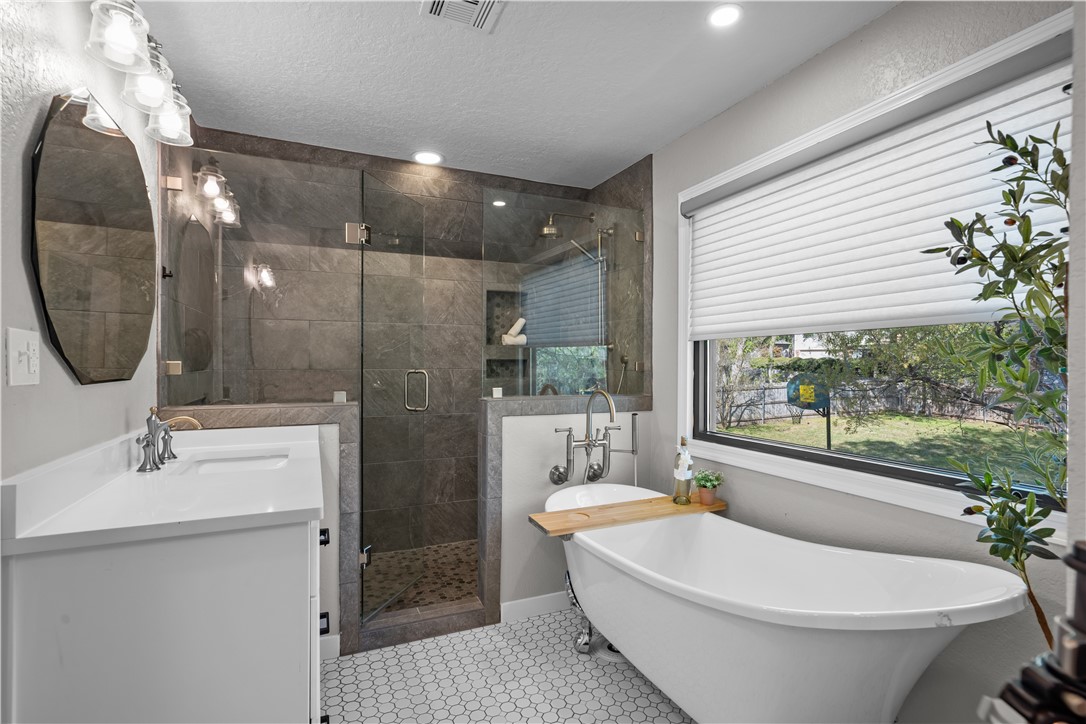 9006 Kingswood Place Pl, Woodway, Texas image 25
