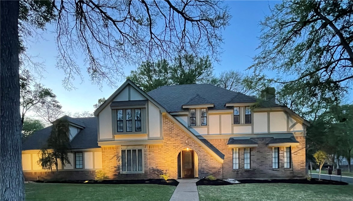 9006 Kingswood Place Pl, Woodway, Texas image 3