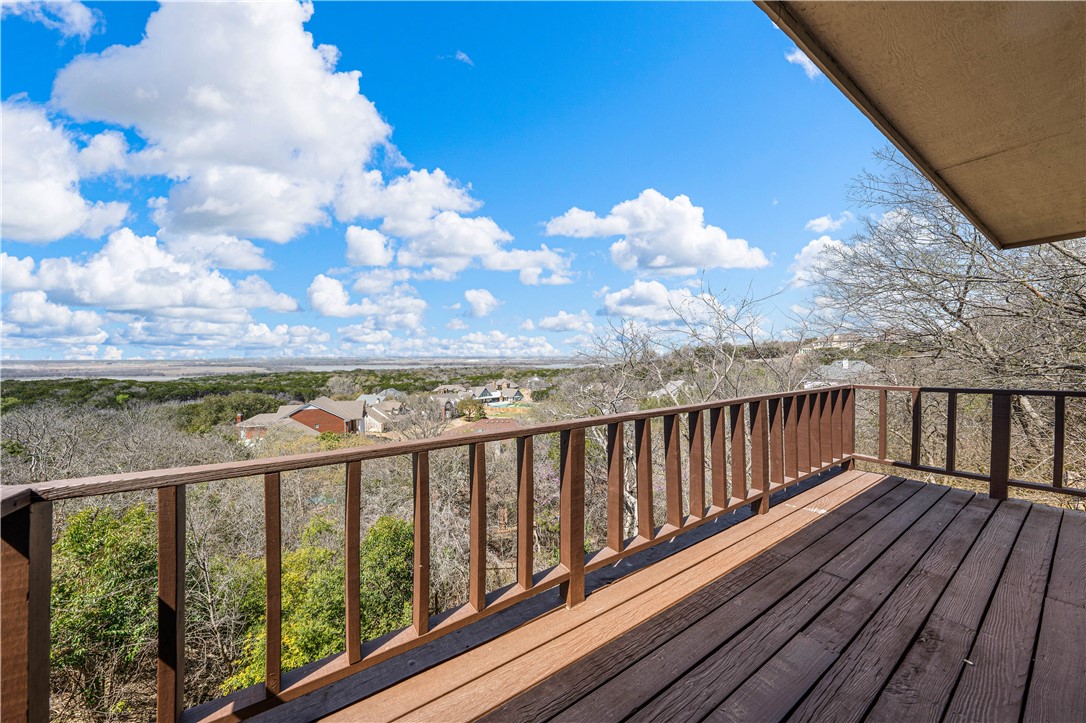 10009 Stony Point Drive, Woodway, Texas image 13