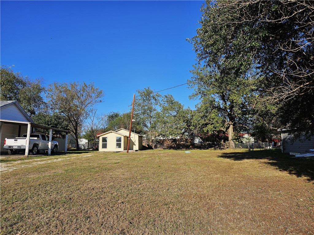 815 W State Street, Groesbeck, Texas image 3