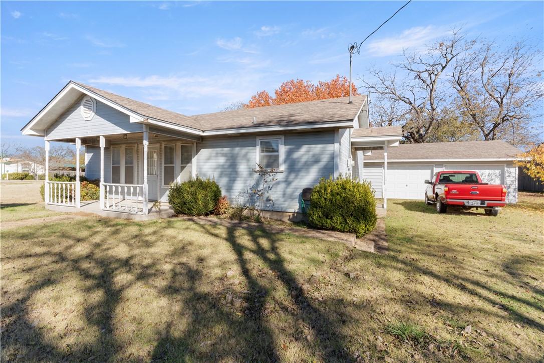 203 Parham Street, Hillsboro, Texas image 2