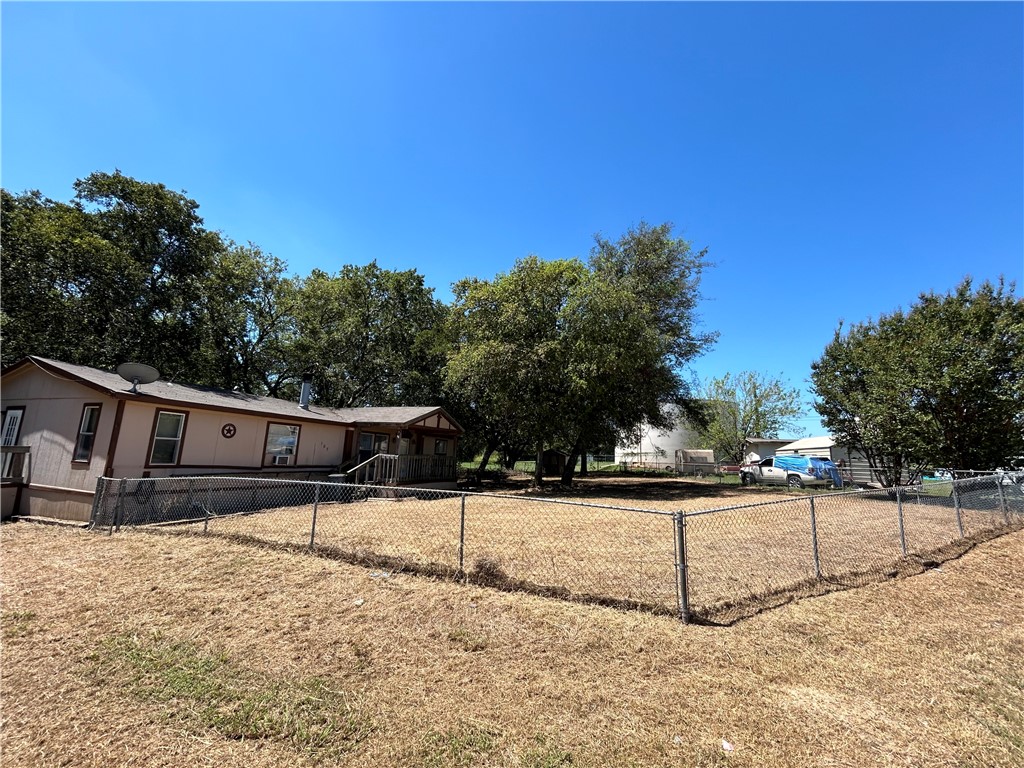 107 Hope Circle, Lorena, Texas image 2