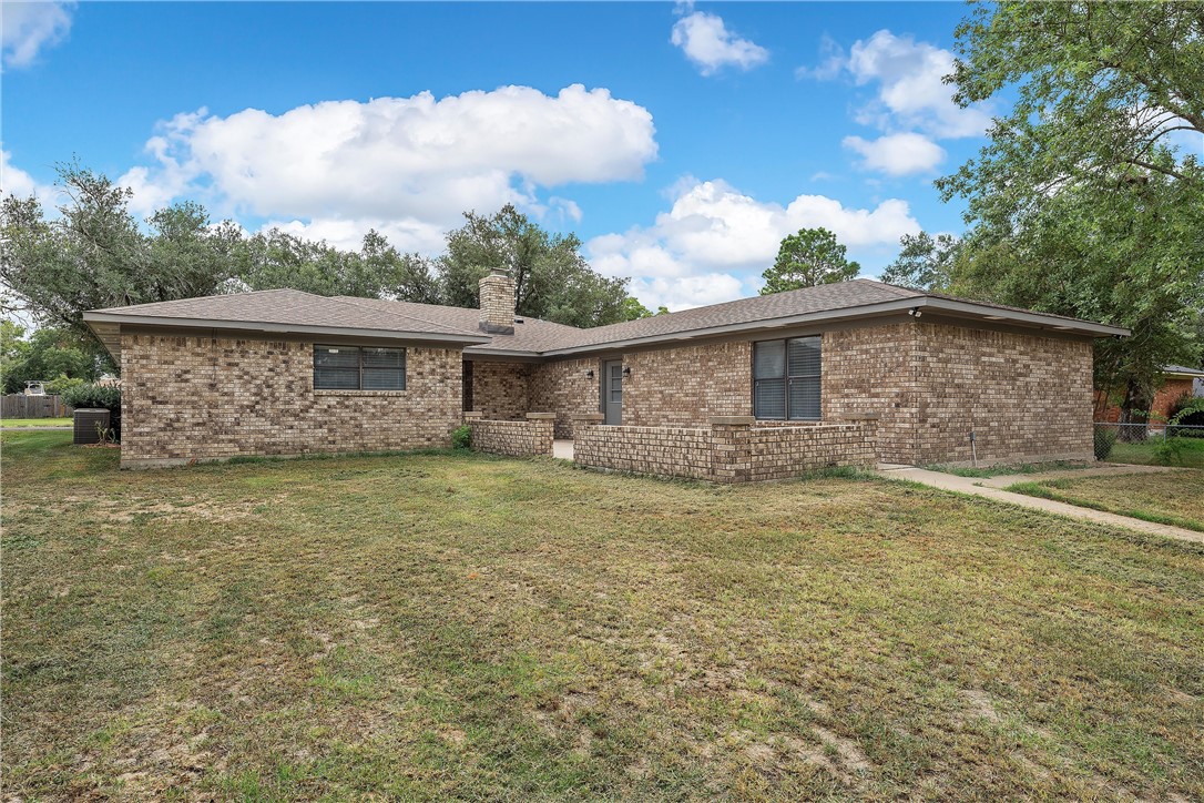 106 Willowcrest Street, Mexia, Texas image 27