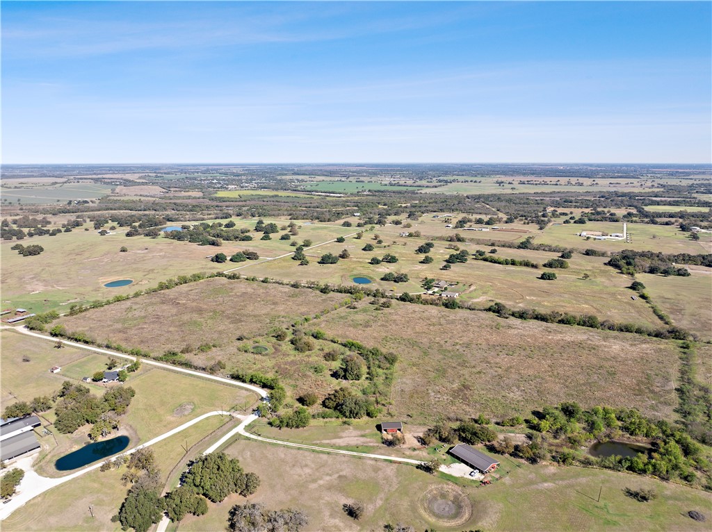 Cr 470, Lott, Texas image 15