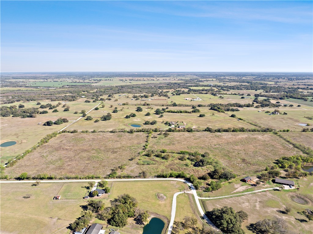 Cr 470, Lott, Texas image 8