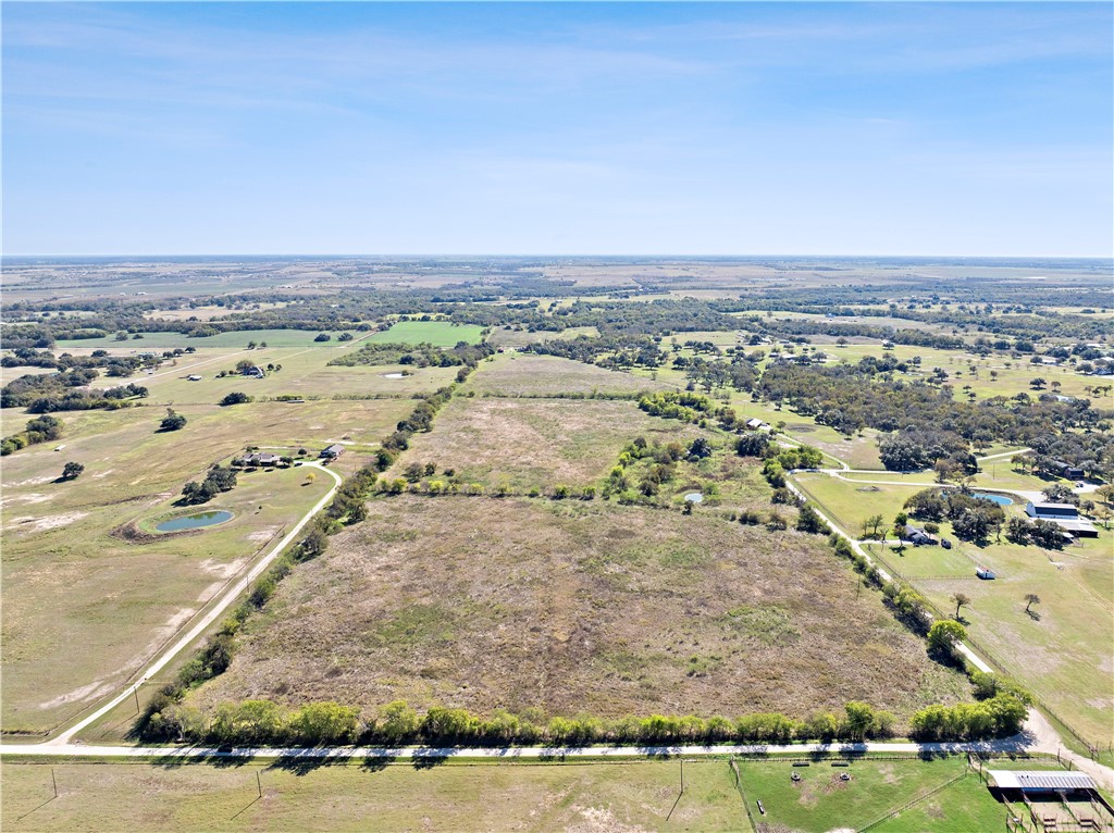 Cr 470, Lott, Texas image 10