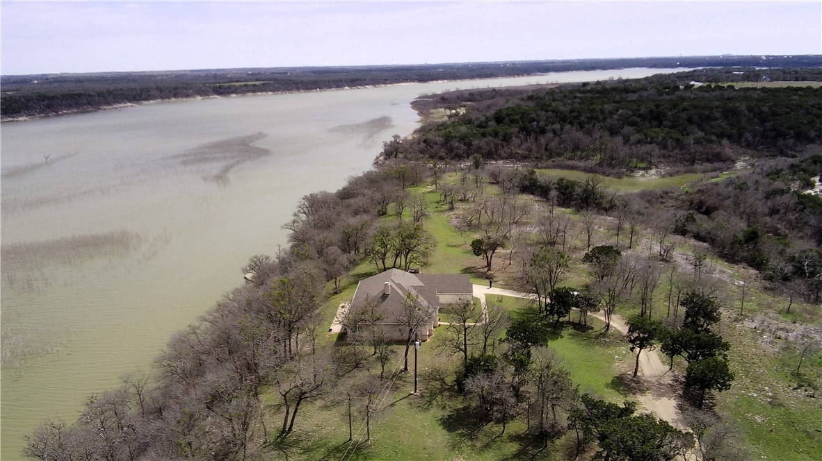 17452 Deer Ridge Road, Moody, Texas image 6
