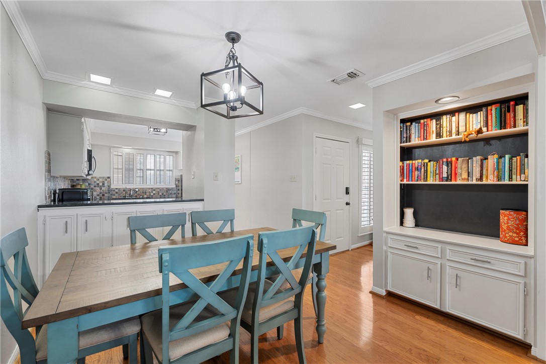 2905 Lake Shore Drive #206, Waco, Texas image 5