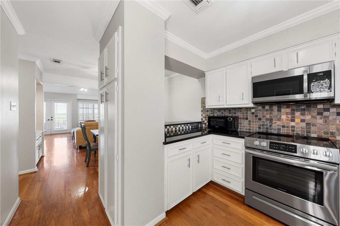 2905 Lake Shore Drive #206, Waco, Texas image 7