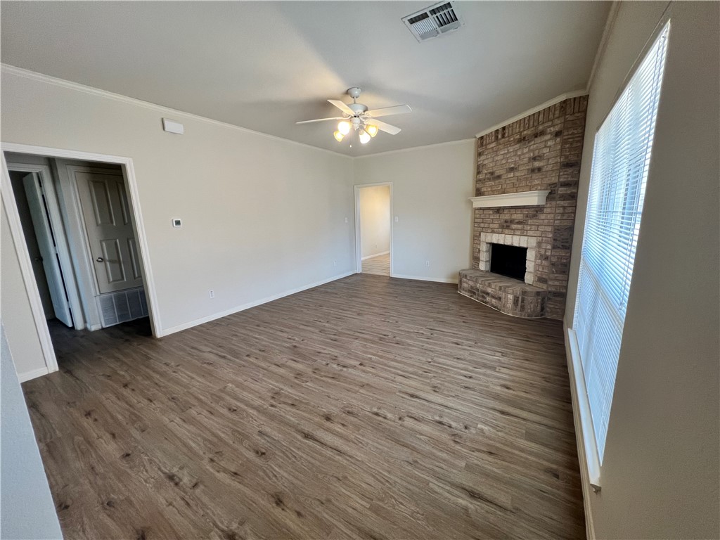 357 Old Mill Creek Drive, Woodway, Texas image 6
