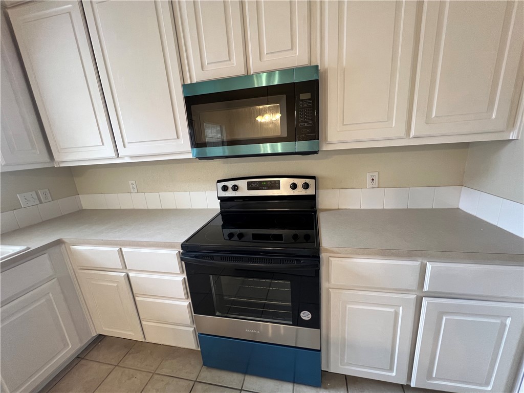 357 Old Mill Creek Drive, Woodway, Texas image 17