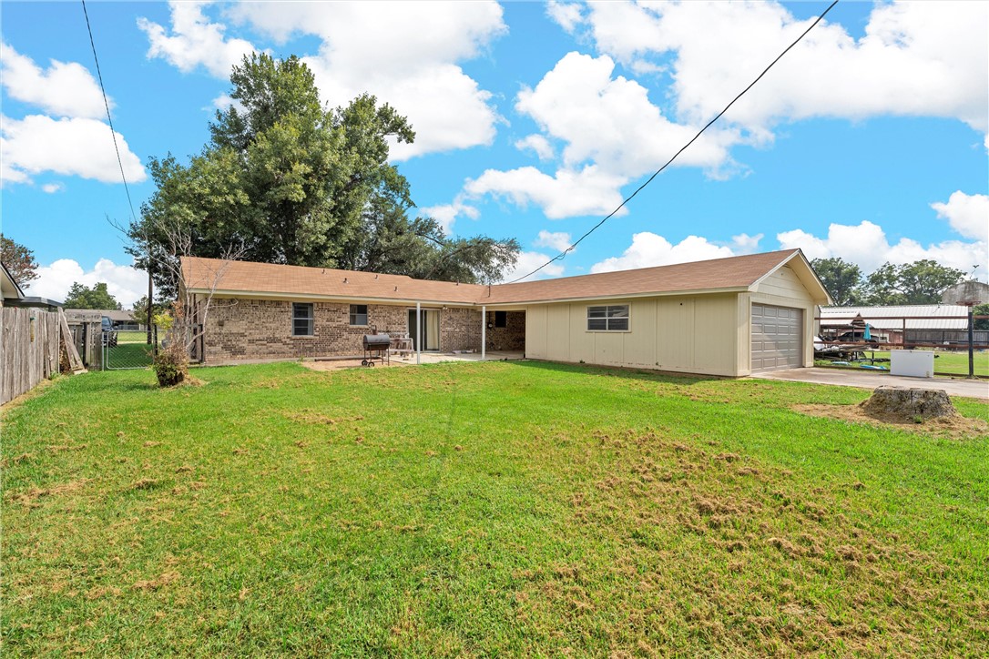 518 E Avenue G Avenue, Rosebud, Texas image 16