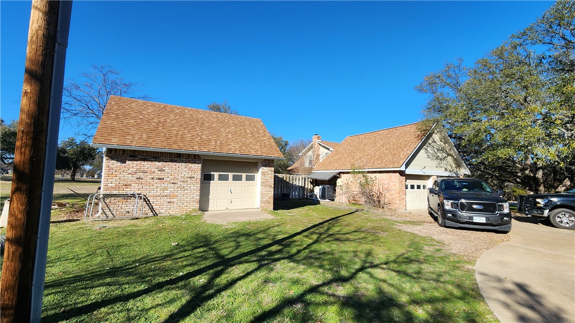 104 Clear Lake Court Ct, Weatherford, Texas image 36