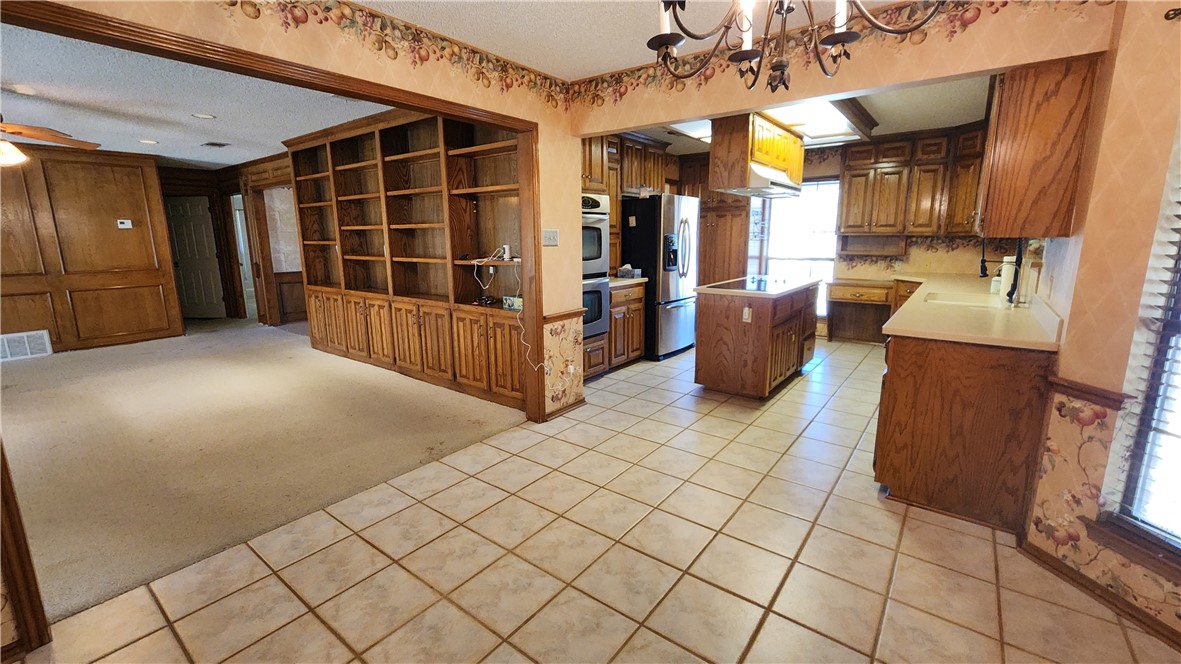 104 Clear Lake Court Ct, Weatherford, Texas image 18