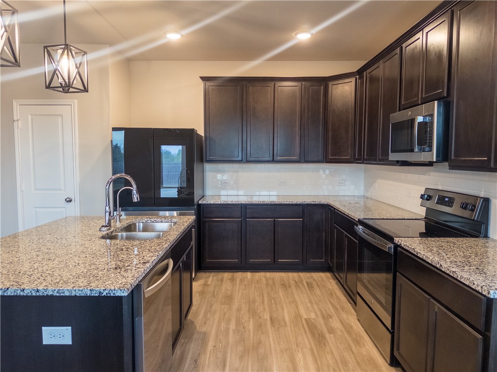 3812 Centerfire Road, Waco, Texas image 5