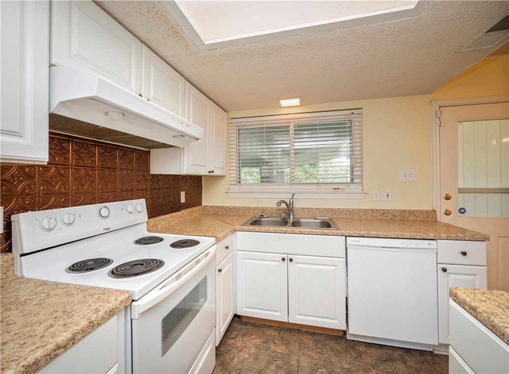 1612 Beaver Trail, Harker Heights, Texas image 11