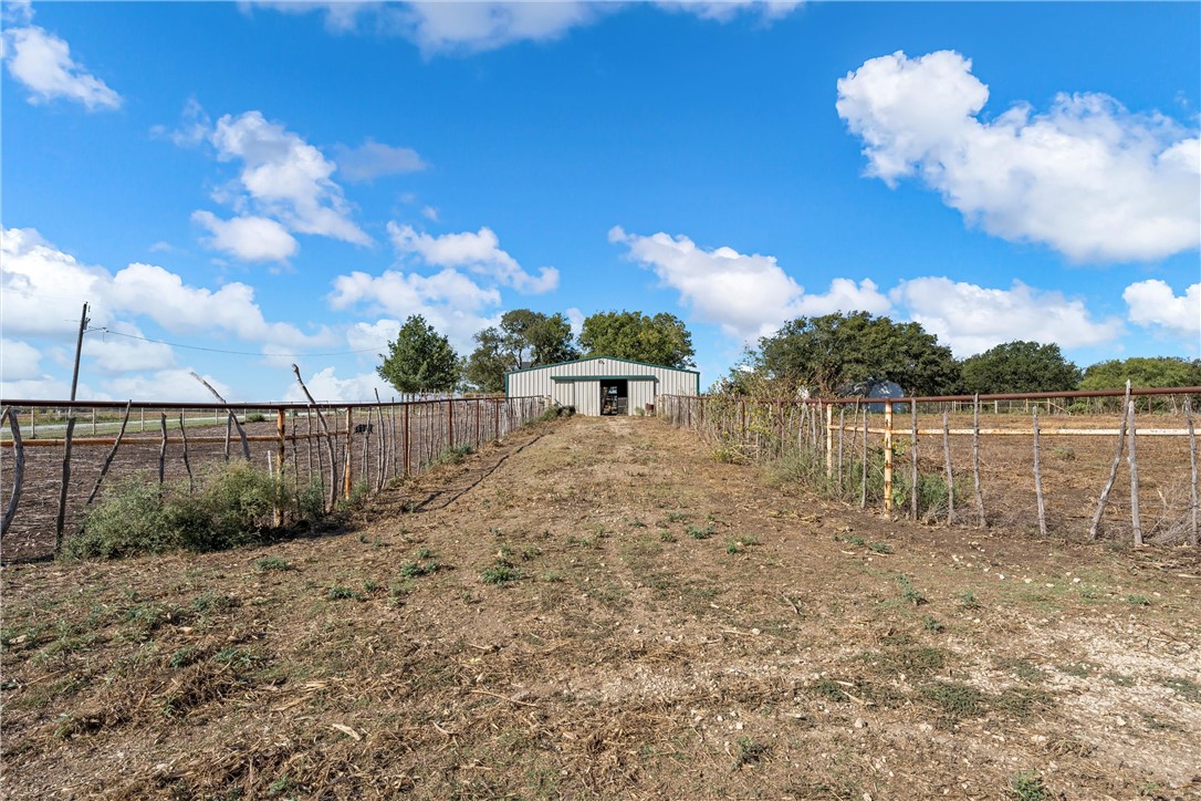 1025 Hcr 2421, Hillsboro, Texas image 18