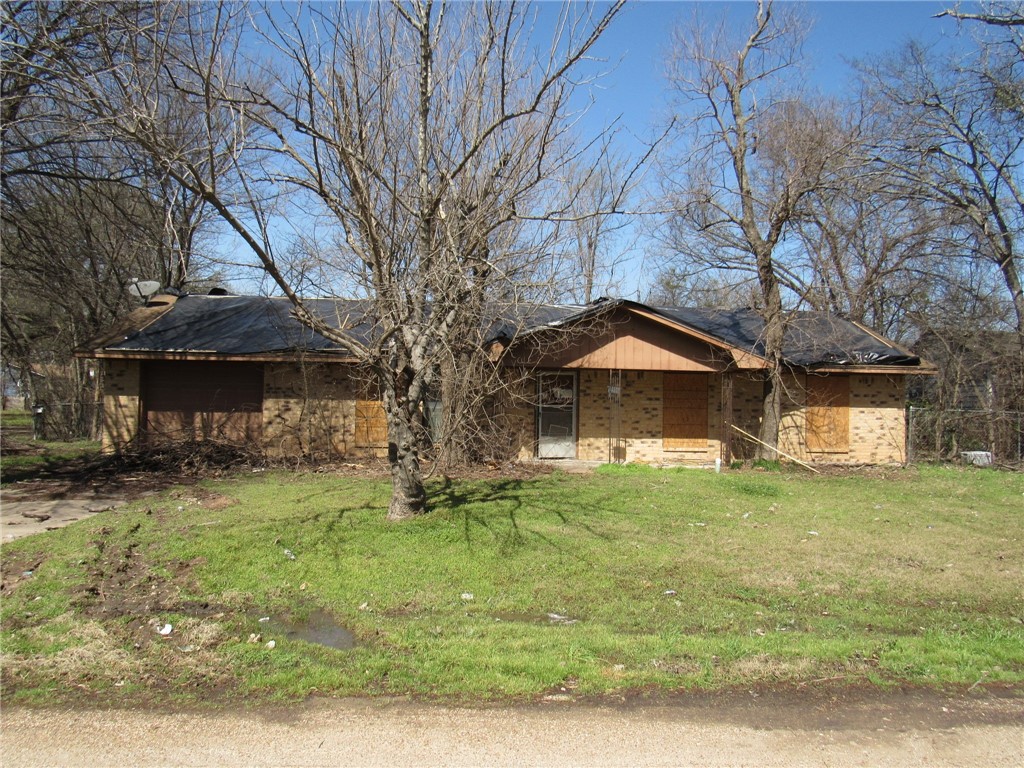 603 Gift Street, Marlin, Texas image 1
