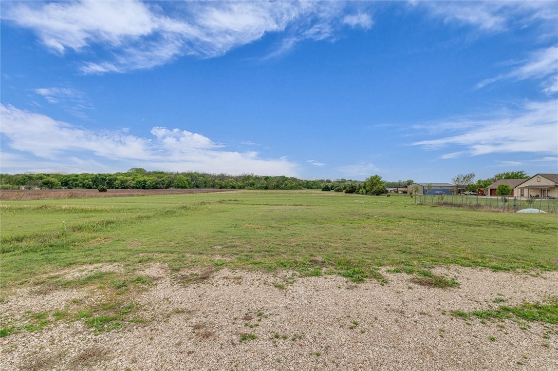 1940 E Highland Road, Waxahachie, Texas image 38