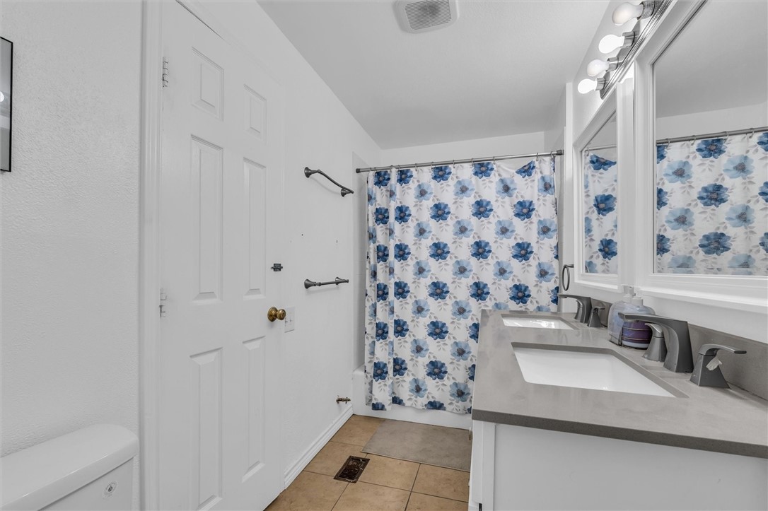 1940 E Highland Road, Waxahachie, Texas image 16