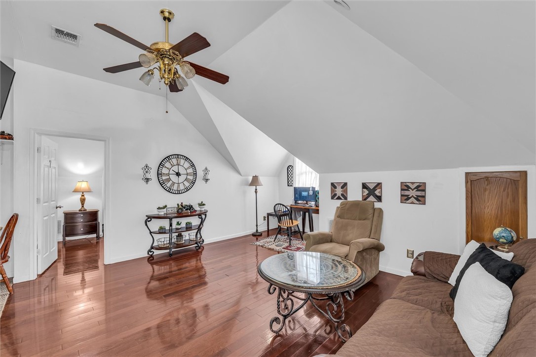 1940 E Highland Road, Waxahachie, Texas image 20