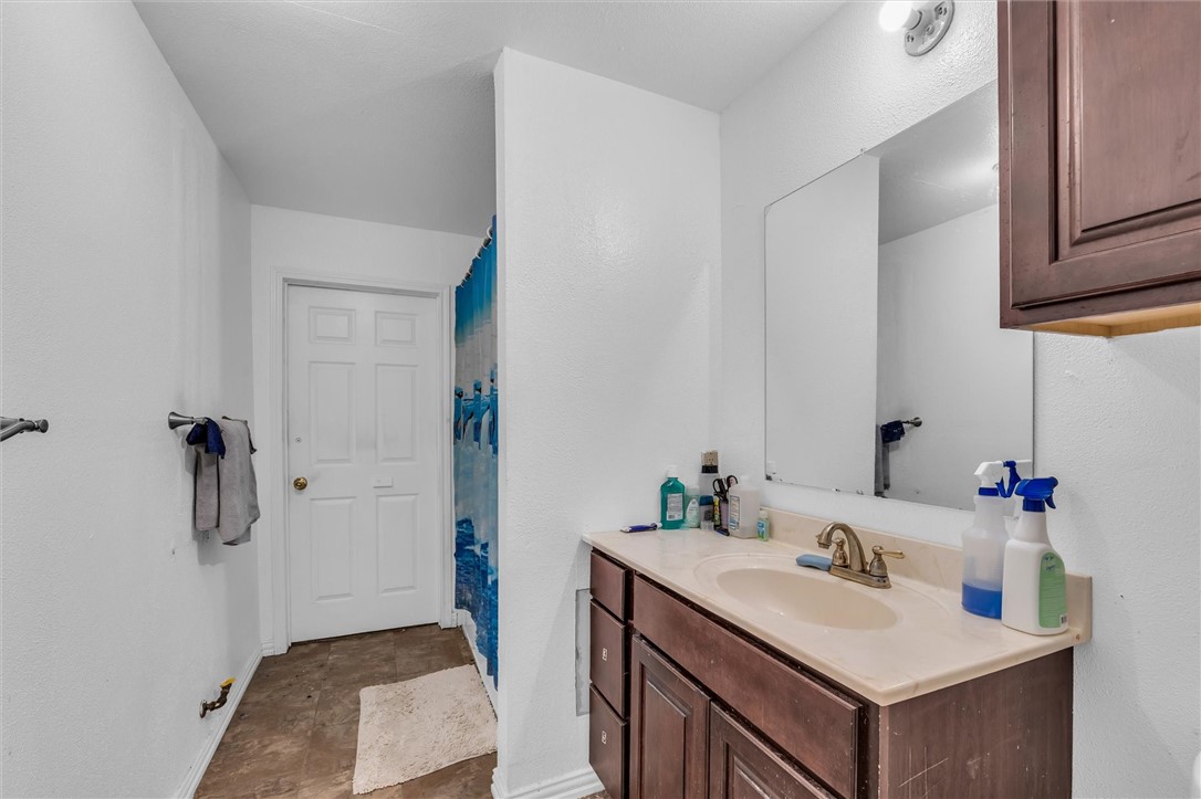 1940 E Highland Road, Waxahachie, Texas image 33