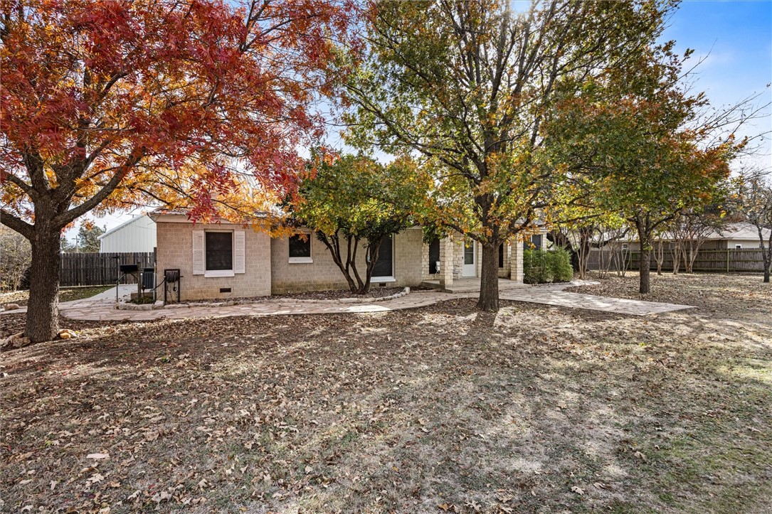 206 N Bouldin Street, Hamilton, Texas image 3