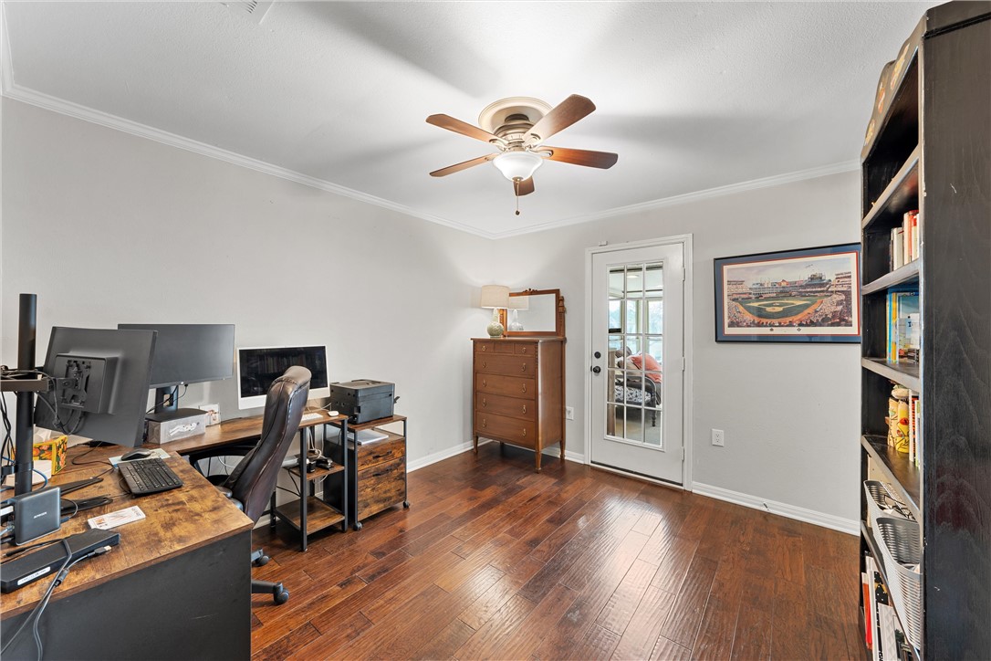 701 Clarence Drive, Woodway, Texas image 17