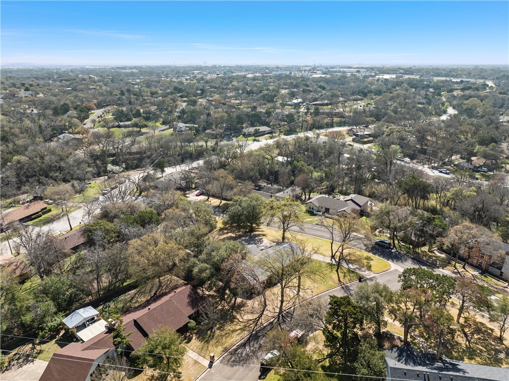 701 Clarence Drive, Woodway, Texas image 36