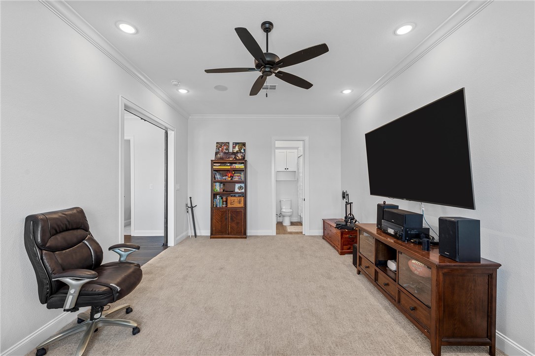 900 Glorietta Drive, McGregor, Texas image 38