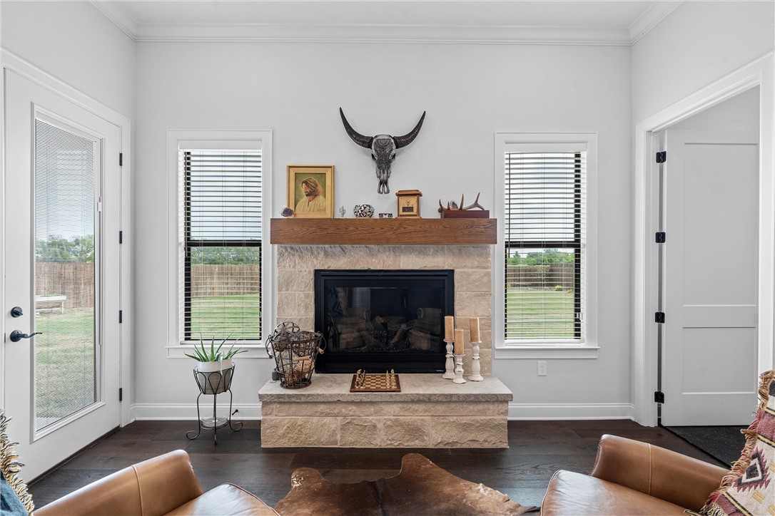 900 Glorietta Drive, McGregor, Texas image 18