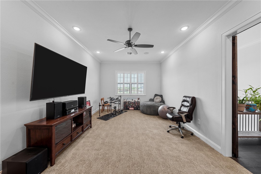 900 Glorietta Drive, McGregor, Texas image 37
