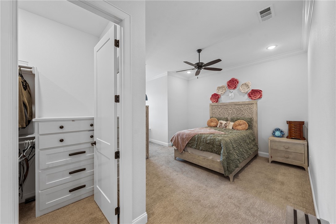 900 Glorietta Drive, McGregor, Texas image 39