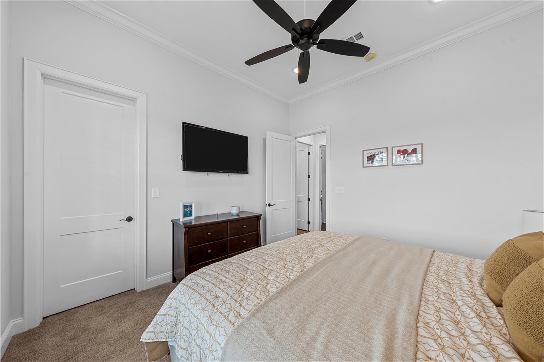 900 Glorietta Drive, McGregor, Texas image 24