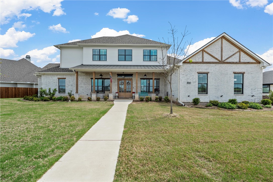 900 Glorietta Drive, McGregor, Texas image 1