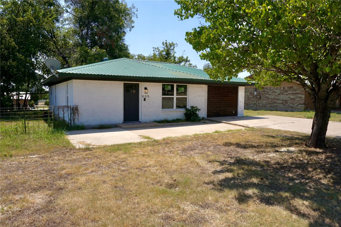 805 Virginia Drive, Morgan, Texas image 3