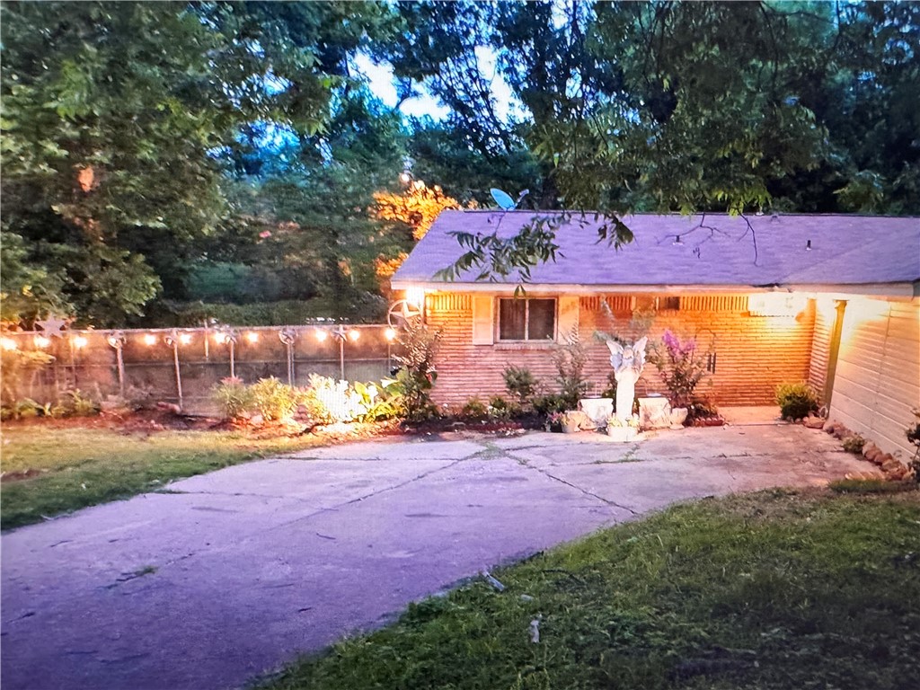 411 Brookwood Drive, Woodway, Texas image 6