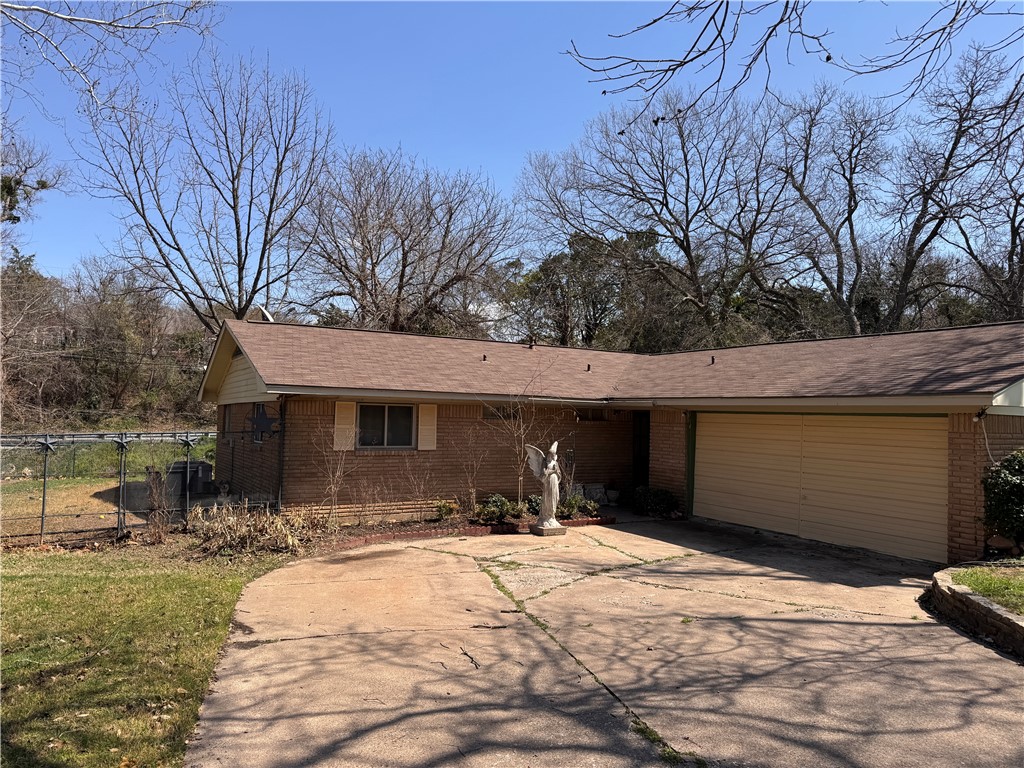 411 Brookwood Drive, Woodway, Texas image 5