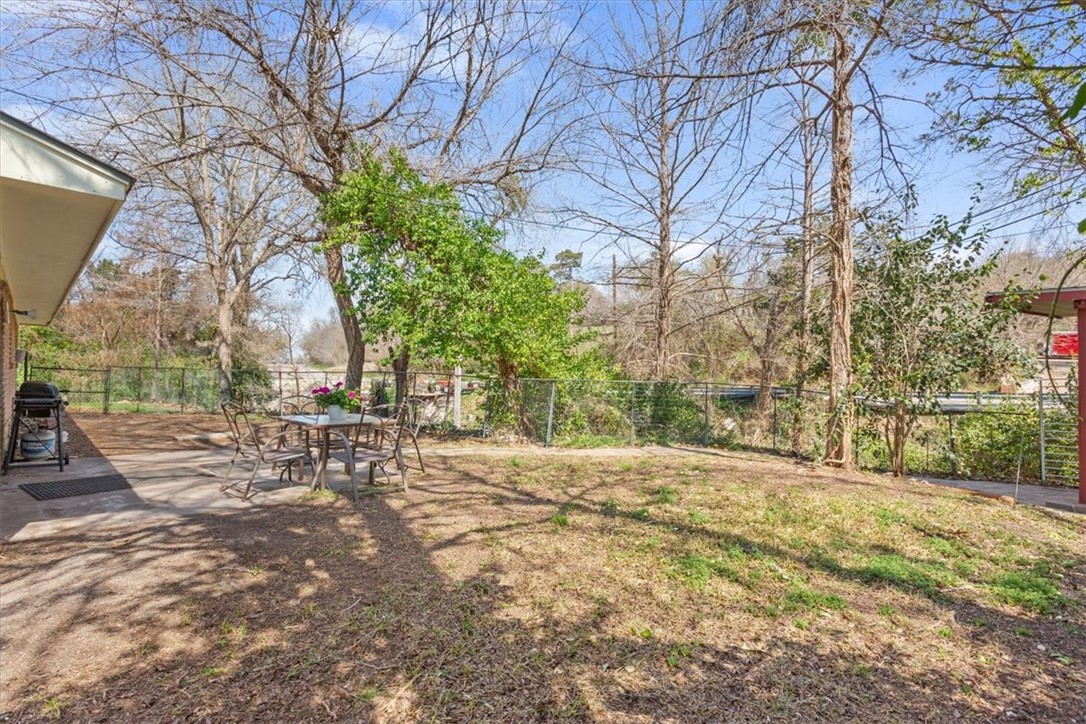 411 Brookwood Drive, Woodway, Texas image 46