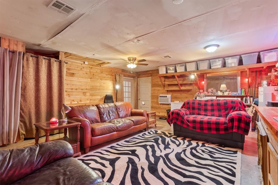 411 Brookwood Drive, Woodway, Texas image 24
