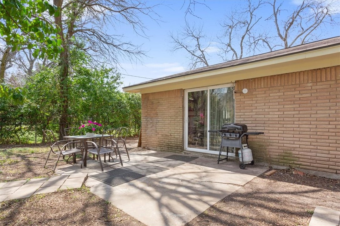 411 Brookwood Drive, Woodway, Texas image 34