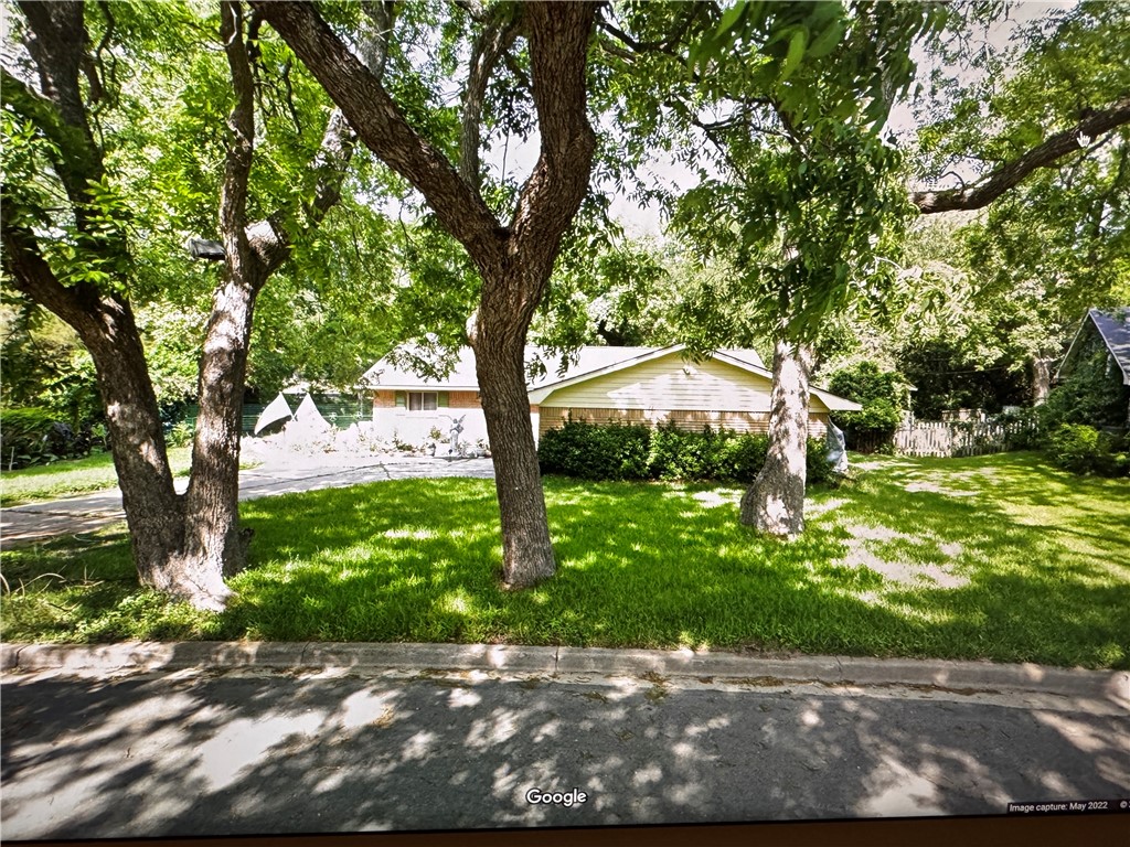 411 Brookwood Drive, Woodway, Texas image 7