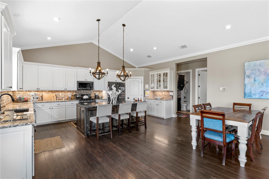 1244 Losak Road, Lorena, Texas image 10