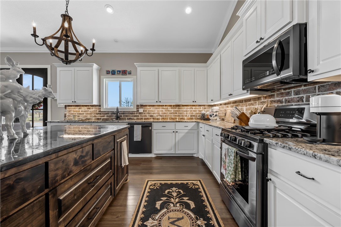 1244 Losak Road, Lorena, Texas image 17