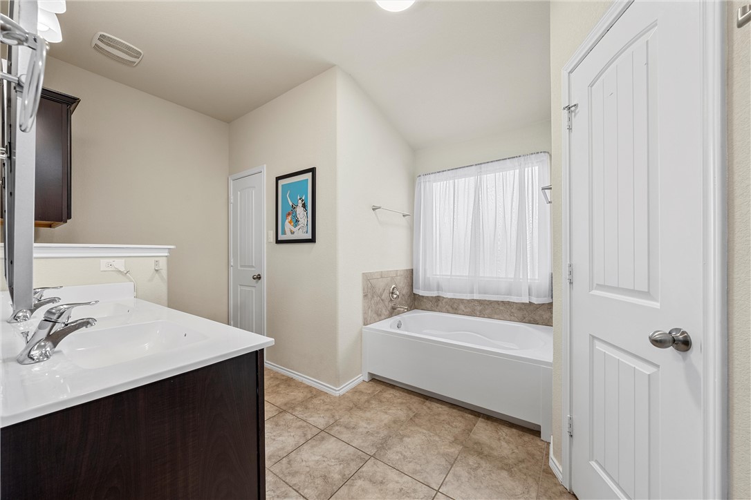 11220 Haviture Way Way, Waco, Texas image 15