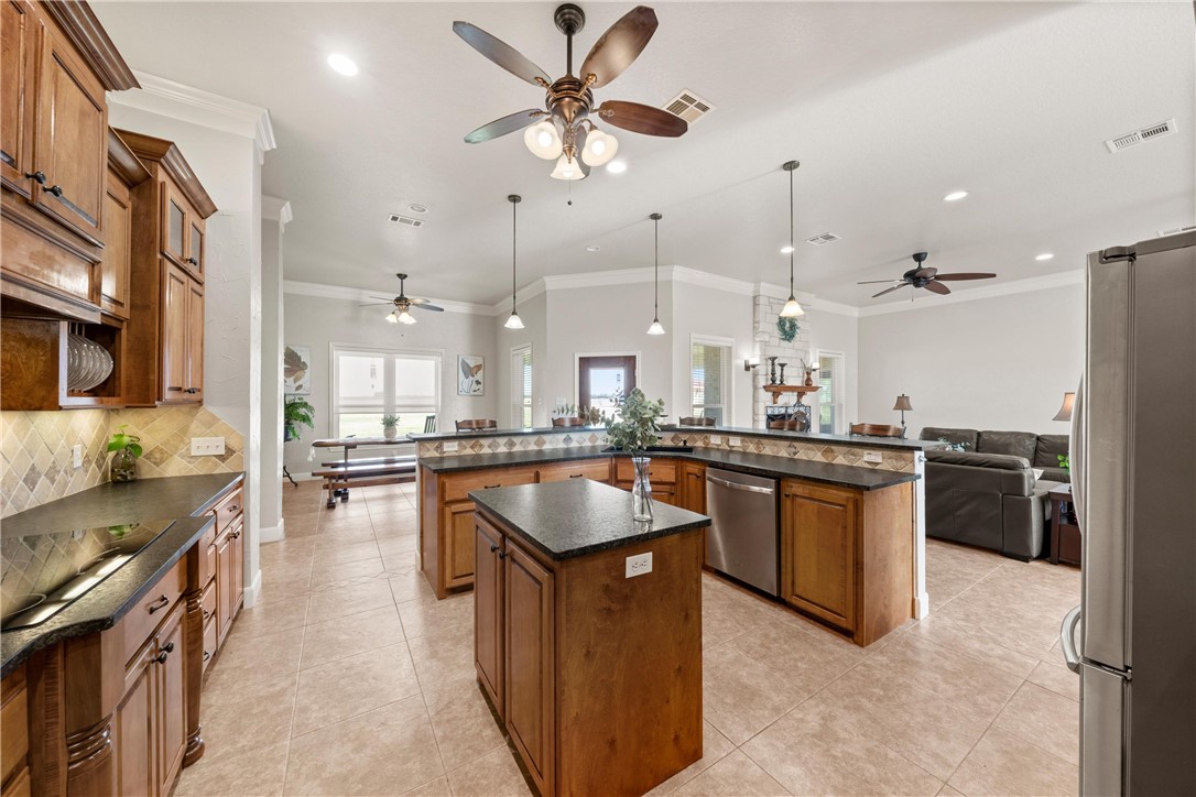 1841 Old Ranch Road, China Spring, Texas image 17