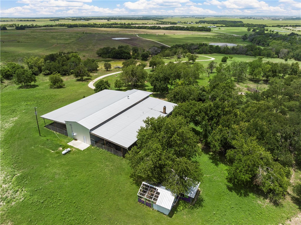 404 Cr 459 Road, Lott, Texas image 3