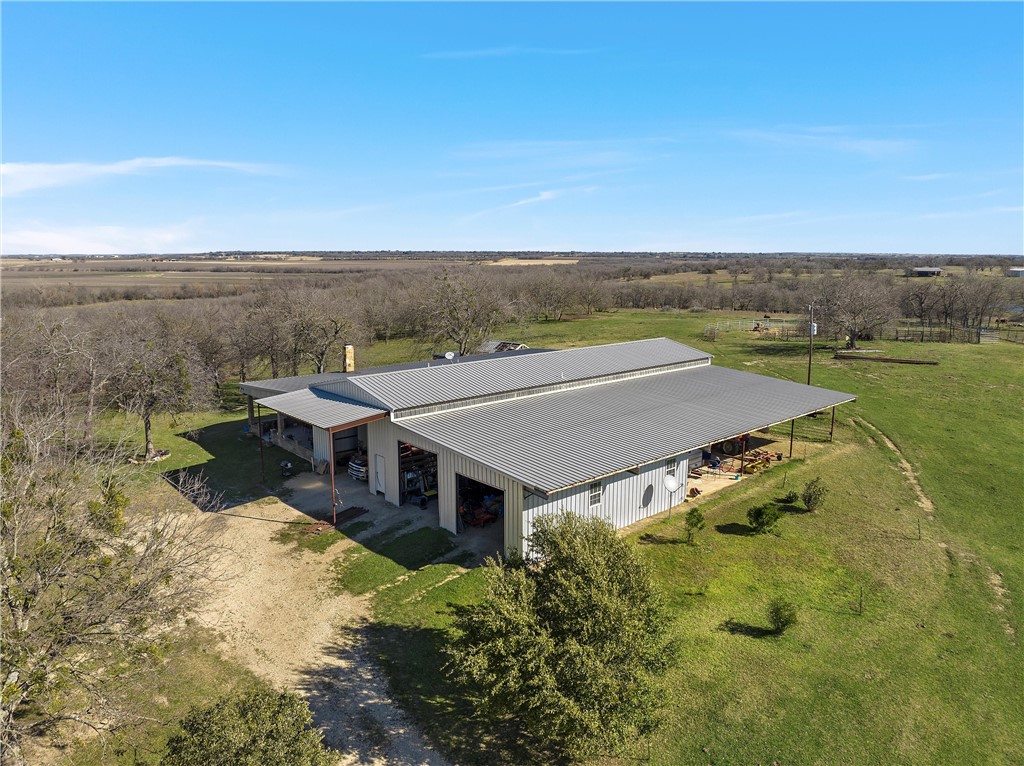 404 Cr 459 Road, Lott, Texas image 2